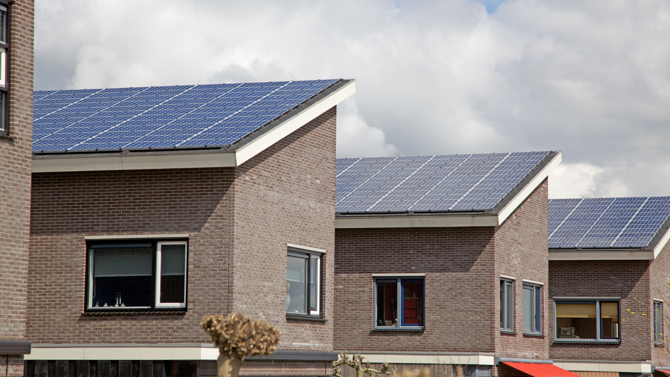 közüzemi szintű napenergia